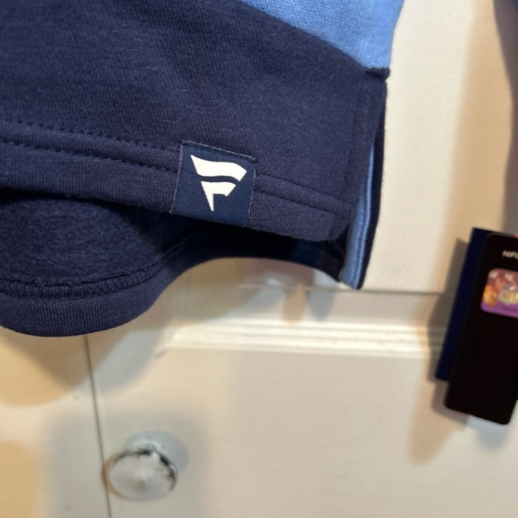 NFL Team Apparel Tennessee Titans Football Hoodie Sweatshirt Women Size M Medium - Picture 4 of 12